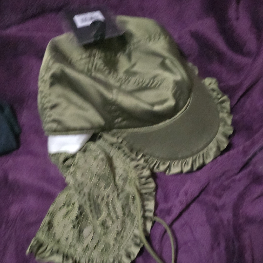 Elegant Olive Women's Ruffled Hat